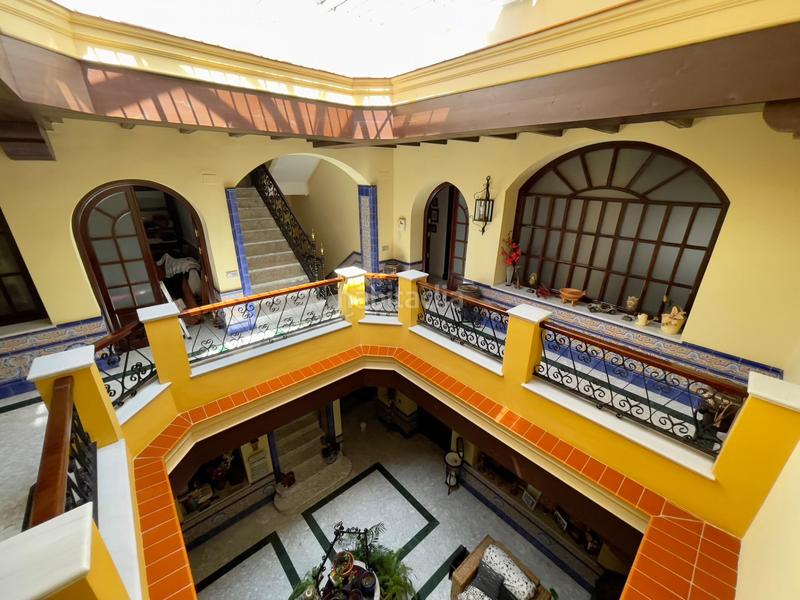 Foto e3d534cb-83d3-4fb1-8b98-4fd0632498fe. Casa gran vivienda de lujo en el centro en Centro Ciudad San Fernando