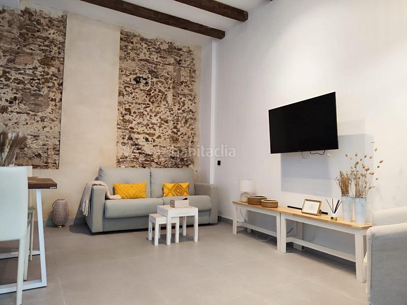 Foto 5545628d-2ff9-47b7-953c-4b940ab12ec1. Piso en calle san roque 4 maravillosa vivienda en el corazón en Cádiz