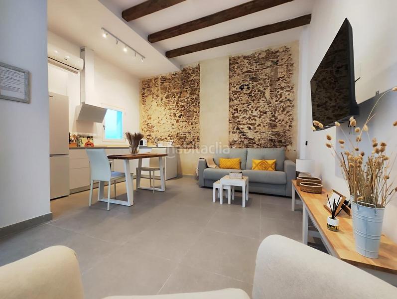 Foto f78bf500-64c3-4e7f-8ea2-8e672131e890. Piso en calle san roque 4 maravillosa vivienda en el corazón en Cádiz