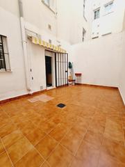 Planta baja en Centro Histórico. Oportunidad en el centro de cádiz!