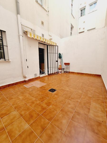 Foto 27c34e6a-b659-404f-bbd3-66cdc9b99a62. Erdgeschoss in Centro Histórico Cádiz