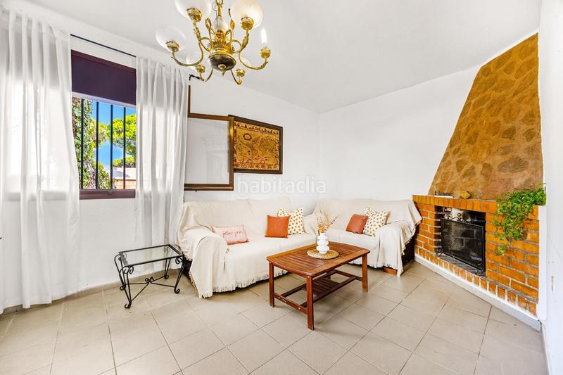 Foto 0a86dd9d-e5c4-448b-8b15-1188d3dd14fc. Chalet avec parking dans La Barrosa Chiclana de la Frontera