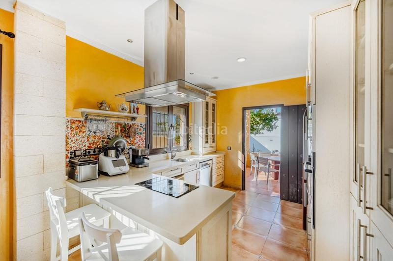 Foto 6163fc05-4855-414f-9df2-2ac5216b9873. Chalet mit parking pool in Núcleo urbano Chiclana de la Frontera