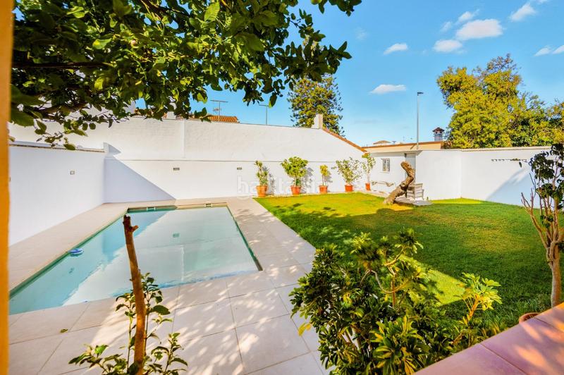 Foto bf2505ca-96c2-4e21-88d4-4c2a95172a8f. Chalet mit parking pool in Núcleo urbano Chiclana de la Frontera