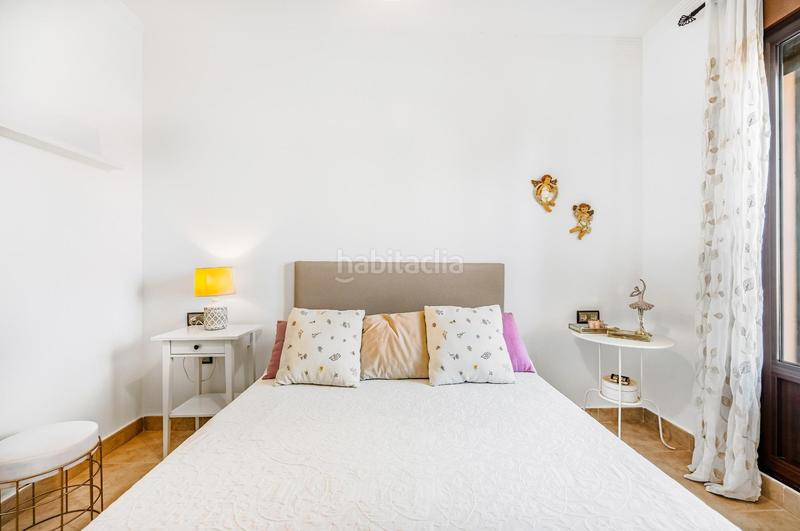 Foto cef1c56a-1de2-43ef-abbd-485eaf5b4931. Chalet mit parking pool in Núcleo urbano Chiclana de la Frontera