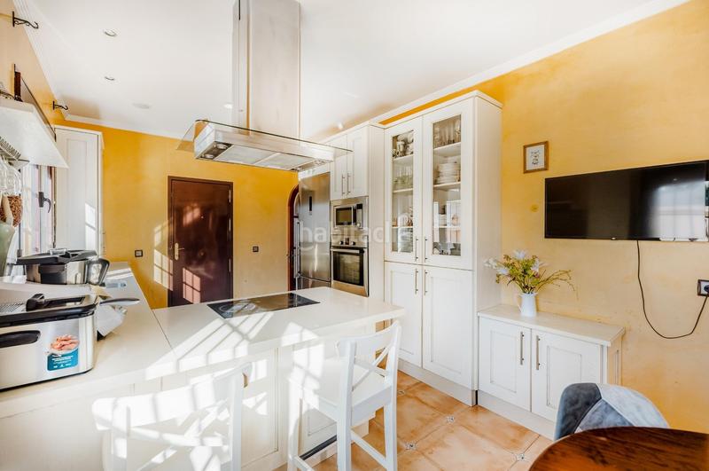 Foto e8671a90-d109-4fdf-83b1-c8ebd71799a9. Chalet mit parking pool in Núcleo urbano Chiclana de la Frontera