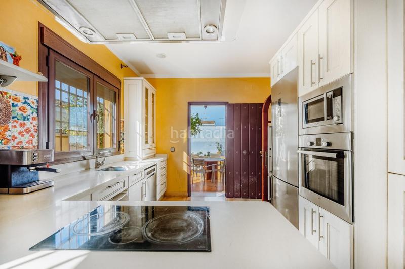 Foto f26fefb6-574e-4a0c-846a-2cccedd2c4d6. Chalet mit parking pool in Núcleo urbano Chiclana de la Frontera