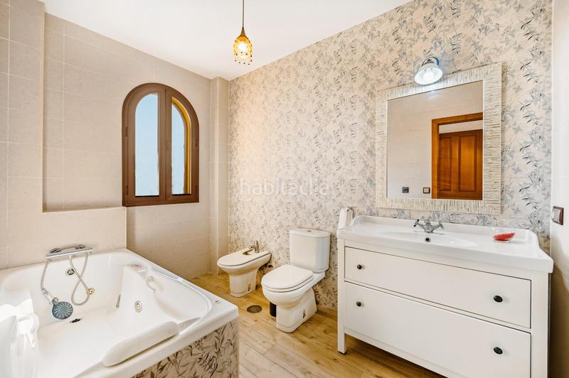 Foto f4158e57-7483-4d9d-a50e-1c5f85231015. Chalet mit parking pool in Núcleo urbano Chiclana de la Frontera