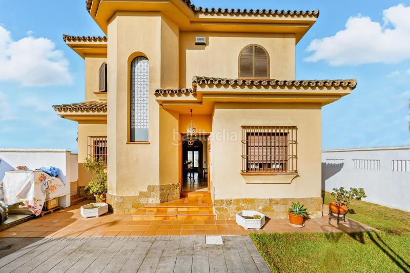 Foto fd7c073d-4af3-40e6-8047-d0337e2cc667. Chalet mit parking pool in Núcleo urbano Chiclana de la Frontera