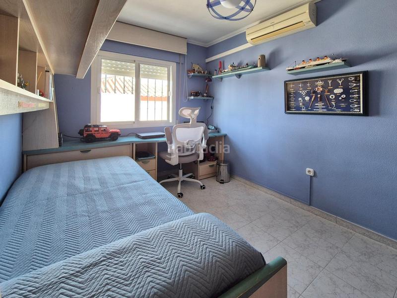 Foto 09b3d79d-bcba-4f3e-abd6-f35975ed2a28. Casa pareada pareado en chiclana en La Banda - Campo de Fútbol Chiclana de la Frontera