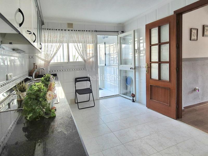 Foto 19702904-d54e-4d85-8534-f8daebfae3ae. Casa pareada pareado en chiclana en La Banda - Campo de Fútbol Chiclana de la Frontera