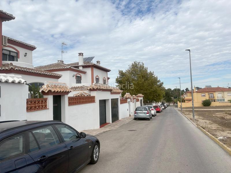 Foto b7a3169e-9bf5-4312-be99-c40e9048f62b. Casa pareada pareado en chiclana en La Banda - Campo de Fútbol Chiclana de la Frontera