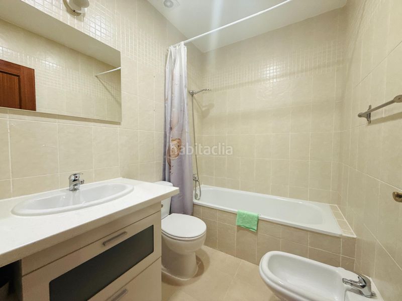 Foto 17ee14d9-ce53-4200-90ed-d017c95806dd. Casa adossada a Camposoto - Gallineras San Fernando
