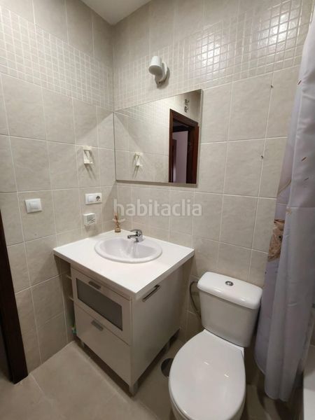 Foto 49351e25-ef2b-43c4-8efa-8627c2afe055. Casa adossada a Camposoto - Gallineras San Fernando