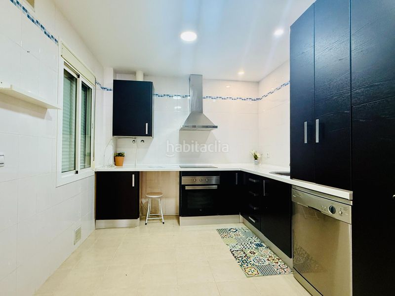 Foto c6eb534c-a48b-4a09-96ee-8a49348843c8. Casa a schiera in Camposoto - Gallineras San Fernando