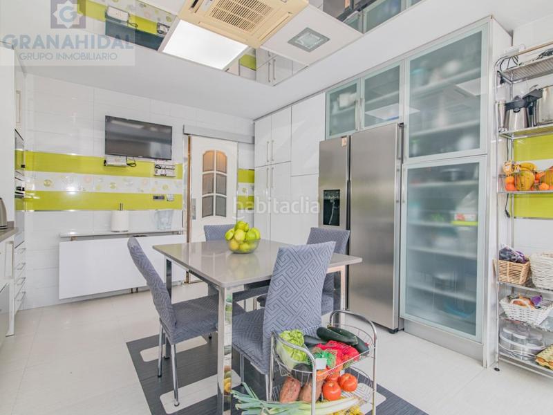 Foto 45c5c82e-945e-4aa5-9d3b-78d694be45fc. Casa  con local vivienda en Maracena