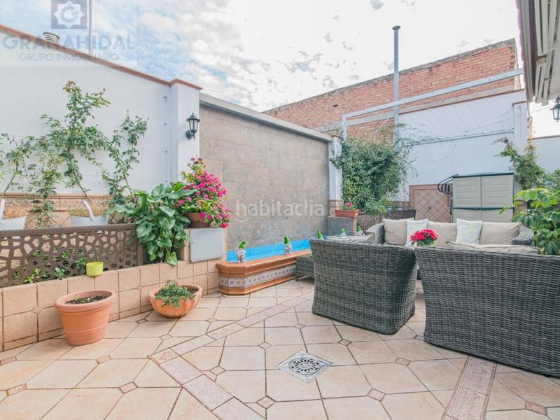 Foto a0db81b6-d76c-4c26-9e96-365f2fb89f00. Casa  con local vivienda en Maracena