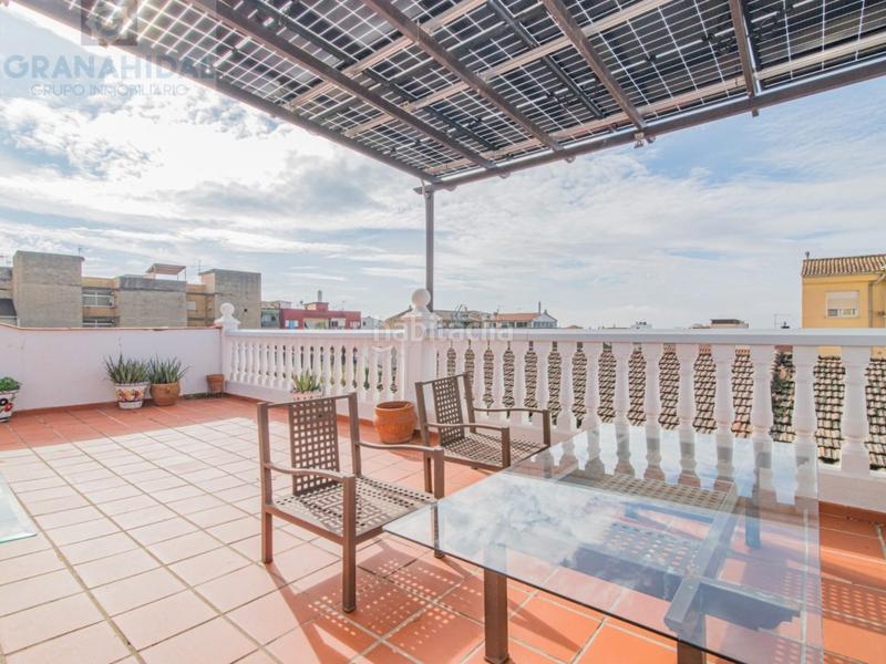 Foto a9e1b6b0-34af-489b-9167-89a1a8167190. Casa  con local vivienda en Maracena