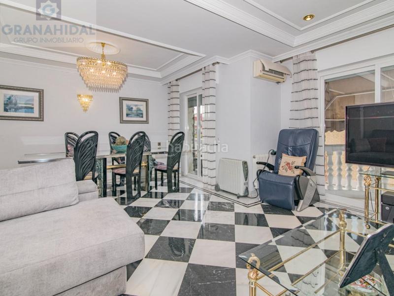 Foto f4a0cd20-d6e6-4202-814f-9b7d344930d5. Casa  con local vivienda en Maracena
