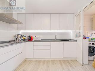 Appartement  N/a. Venta de piso en granada zona barrio la cruz