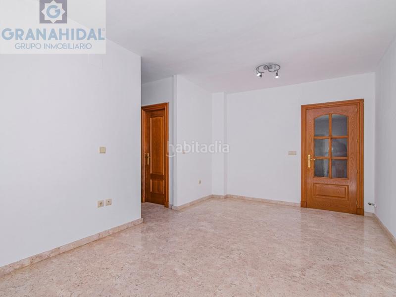 Foto 989dabeb-bca3-4a63-a56b-105307f88f39. Piso venta de piso zona el chaparral en Albolote