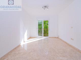 Pis  N/a. Venta de piso en albolote zona el chaparral