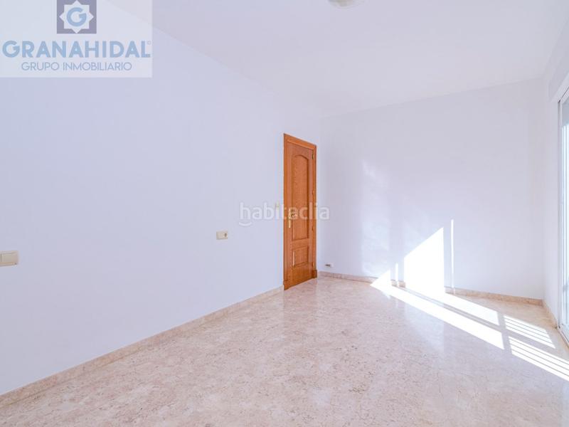 Foto c1370890-e766-41da-8198-83bb51317c65. Piso venta de piso zona el chaparral en Albolote