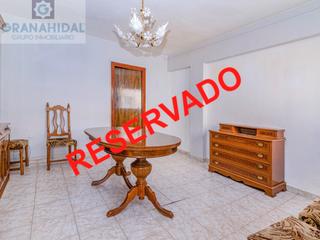 Casa  N/a. Venta de casa en albolote zona calle leones