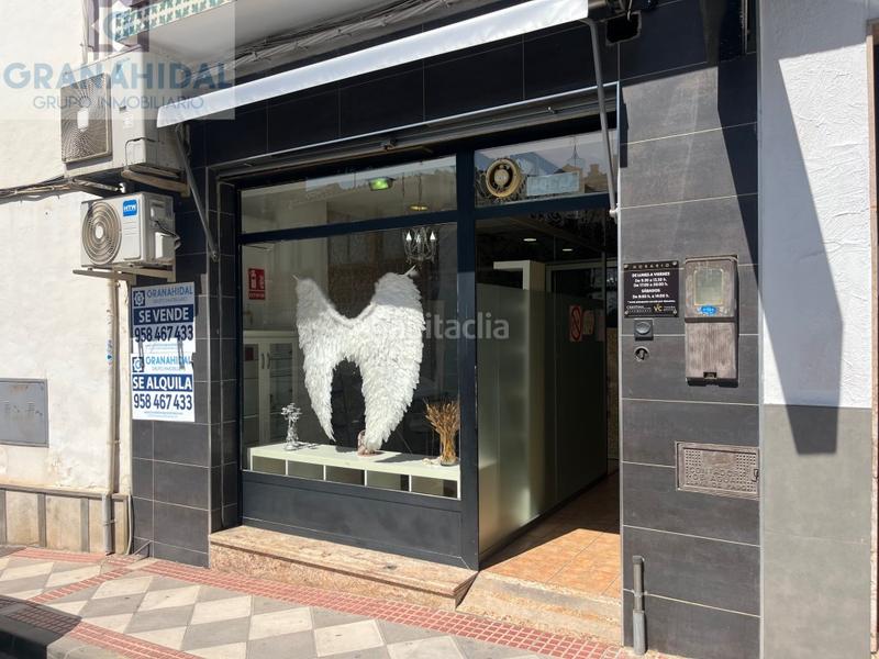 Foto b8709086-39dc-4ba5-b4af-3303571dde1f. Alquiler local comercial salon de peluqueria y estetica en Atarfe
