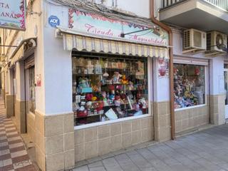 Locale commerciale in Calle Calle de la Ópera, 2