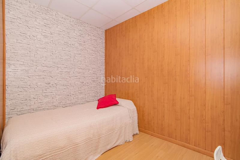 Foto 1ac0665d-79fd-40ae-ade3-6341e36cd747. Chalet in Maracena