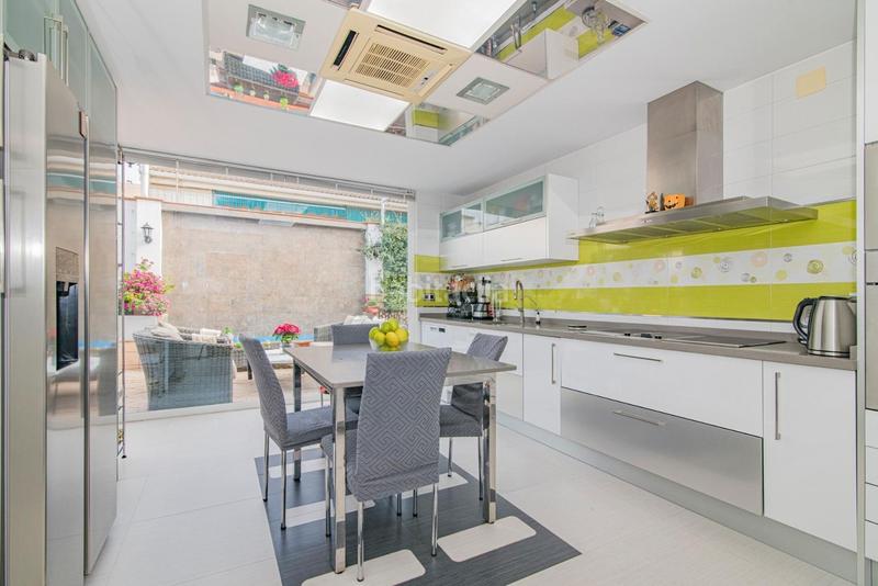 Foto 83bb438b-e8bd-48f9-8b27-39d50ab992f0. Chalet in Maracena