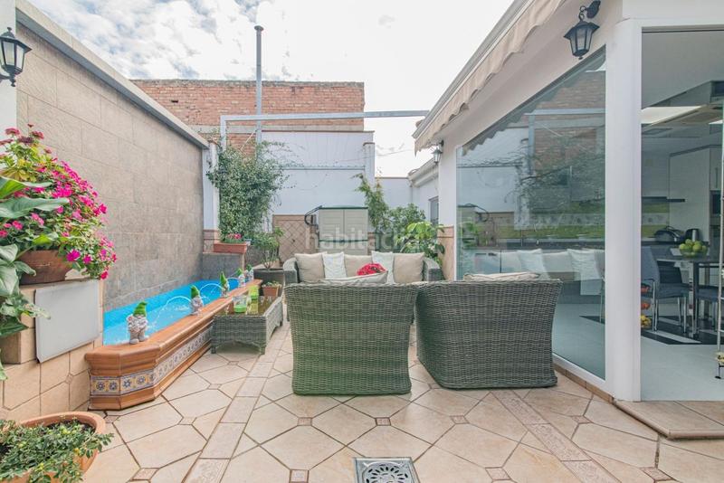 Foto b2628540-4d5d-4c0e-adc5-e34bbb9ae075. Chalet in Maracena