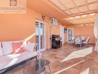 Attique à Calle puerto rico 8. Atico en albolote zona ayuntamiento