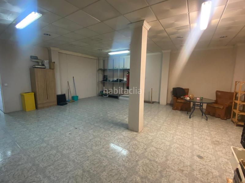 Foto 379bb57e-8e24-403c-8922-9336f585f1cf. Local commercial dans calle calle nueva de jardines 14 dans Albolote