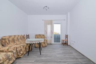 Piso  Calle santa adela. Venta de piso en granada zona estadio los carmenes vpo