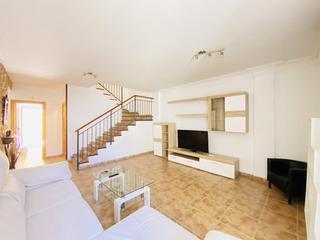 Casa adossada a Pulianas. Vivienda unifamiliar adosada en 3 dormitorios en pulianillas
