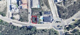 Terreny residencial  Taurus. Parcela urbana de 251m en esquina