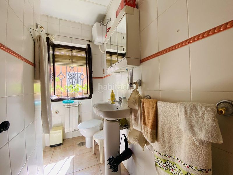 Foto c0c33be1-eb37-4226-9605-aca46c37b7c4. Casa adossada a San Francisco Javier Granada