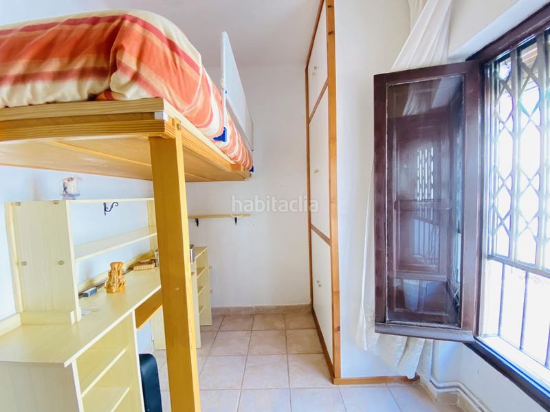 Foto cb7a4101-73f7-42ab-8589-4dc4b8b11a3b. Casa adossada a San Francisco Javier Granada