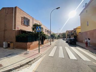 Lloguer Casa adossada a Joaquina Eguaras. Alquiler!! vivienda adosada zona est. autobuses alcampo