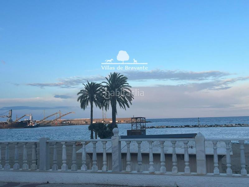 Foto 0b5aa29e-62db-4731-a824-d1c04a3854d2. Casa alegre y luminosa casa frente al mar. en primera línea de playa . en Garrucha