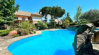Chalet en Parque de la Coruña-Las Suertes. Maravilloso chalet independiente en colonia san antonio