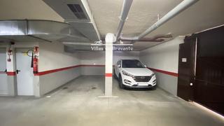 Aparcament cotxe  Salvia. Cómoda y amplia plaza de garaje en urbanización cerrada en el ca