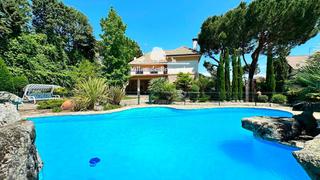 Xalet a Parque de la Coruña-Las Suertes. Maravilloso chalet independiente en colonia san antonio