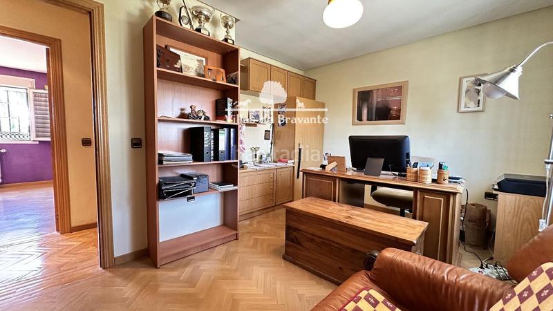 Foto 6552e714-fc96-4af1-aa32-a7cae35f9d50. Chalet mit heizung parking pool in Parque de la Coruña-Las Suertes Collado Villalba