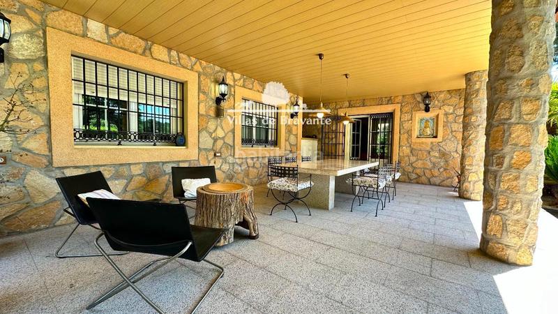 Foto 5dca0d4d-1d49-4150-b14f-aadadc58b1f9. Chalet maravilloso chalet independiente en colonia san antonio en Galapagar