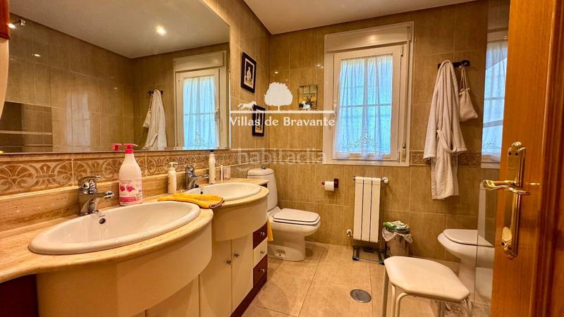 Foto 8cf610df-93bd-4012-b28f-0de766046c7f. Chalet maravilloso chalet independiente en colonia san antonio en Galapagar