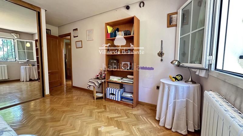 Foto d3833540-d3af-4acc-8a40-ff12be434d52. Chalet maravilloso chalet independiente en colonia san antonio en Galapagar
