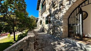 Xalet  Prado cerbuno. Único y maravilloso chalet de piedra de 396 m2 y 2.200m2 de parc